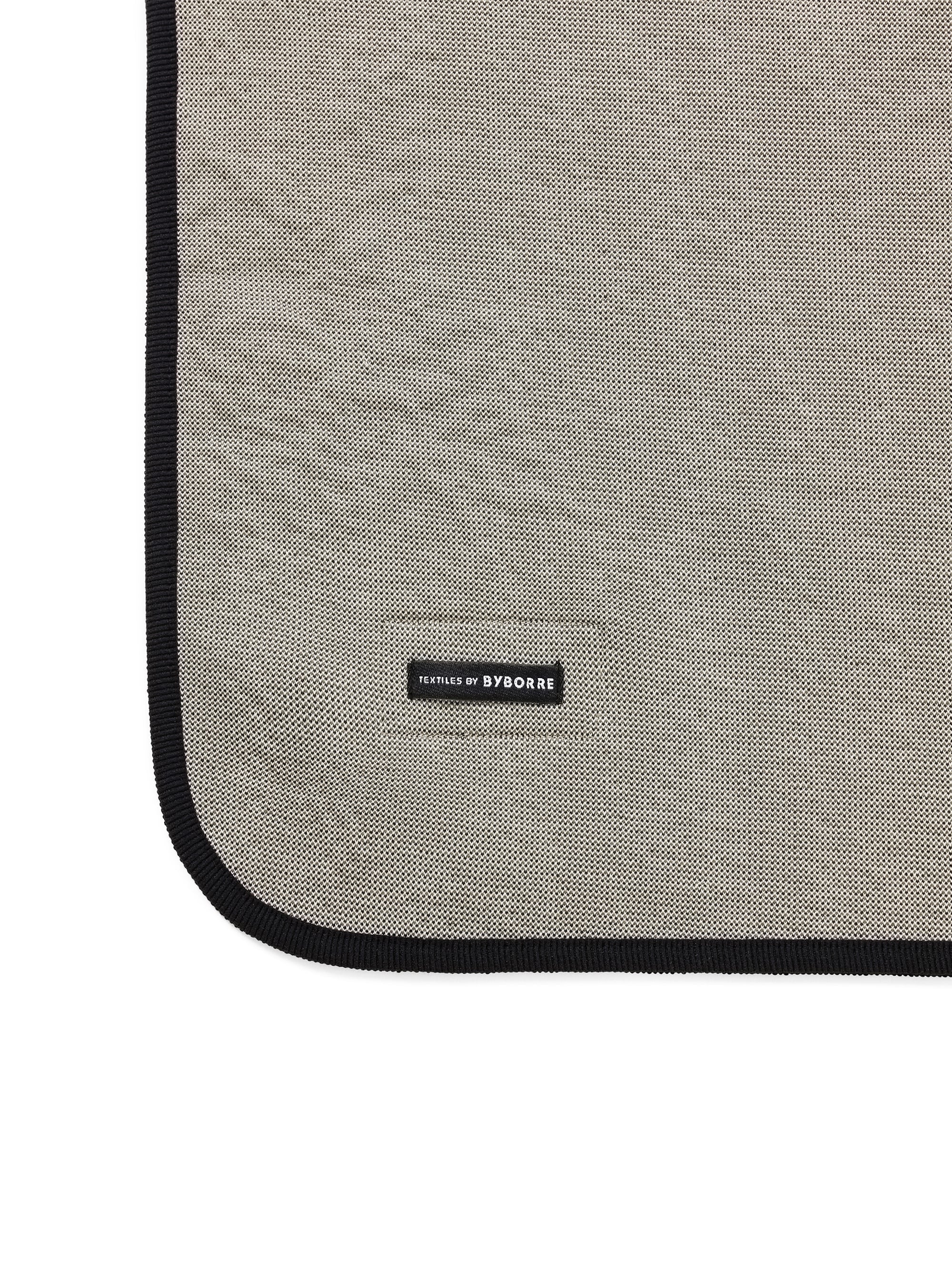 TNT BYBORRE Blanket – thisisneverthat® JP