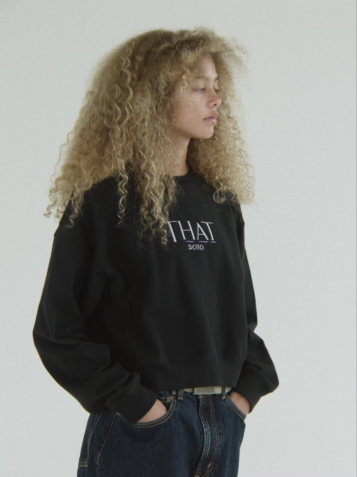 THAT 2010 W Crewneck